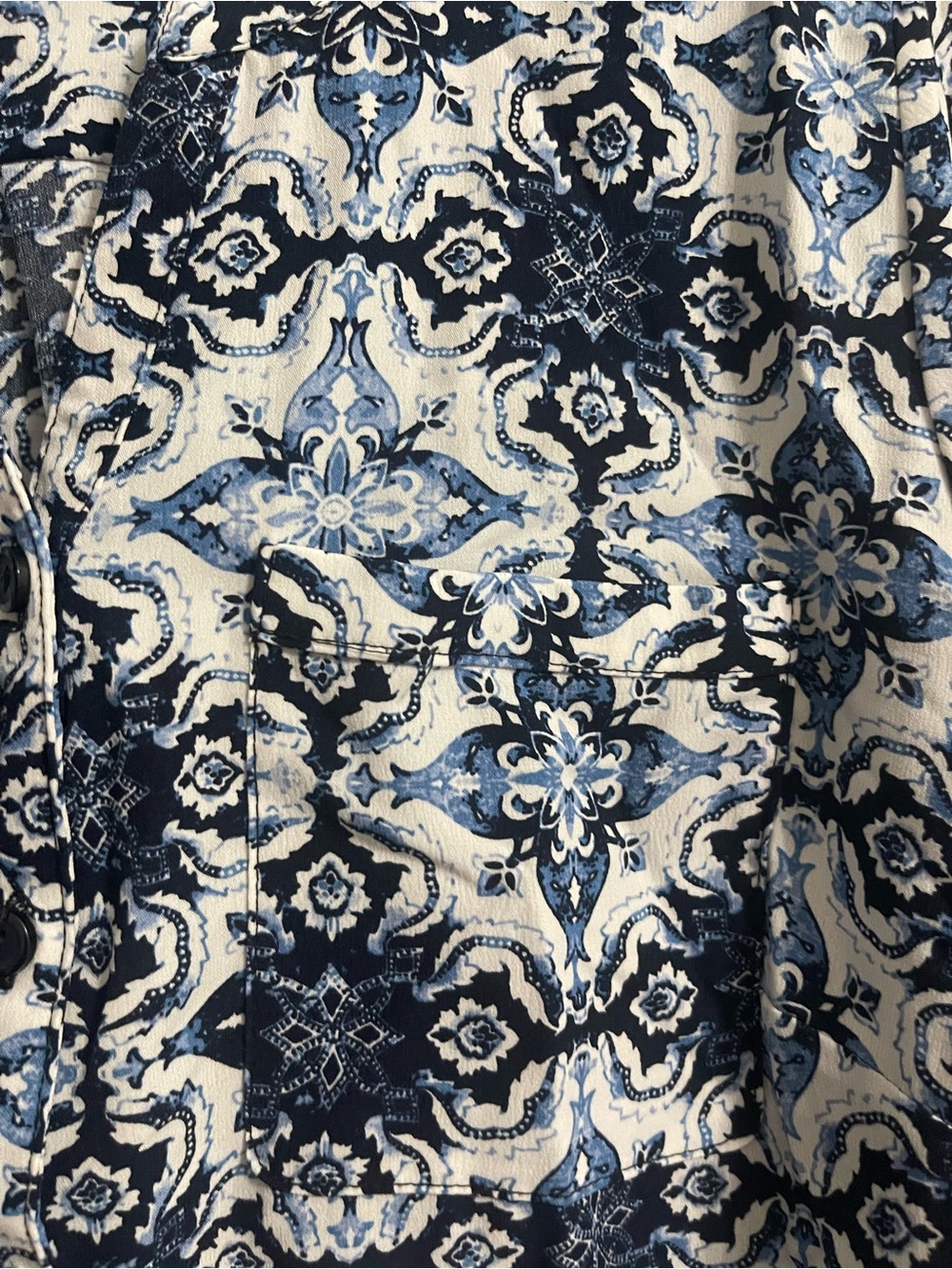 Notations Navy and White Printed Button-Front Blouse - Picture 4 of 8